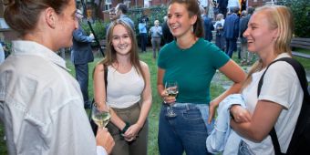 Bild:15 Jahre ACH Studierende