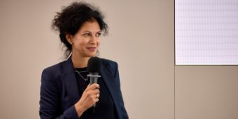 Sara Sheikhzadeh bei Symposium Medizinstudium Next Gen Medicine AMS Roche