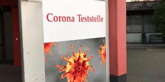 Einfahrt zum Medilys Corona Test Zentrum Hamburg Altona