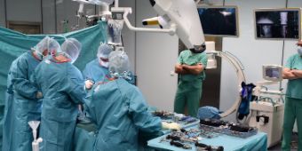 Während einer Operation in Lindenlohe