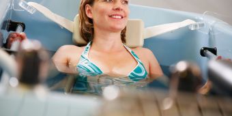 Frau in Wanne