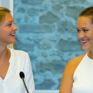 Generalsekretärin Frau Lindner und Stellvertreterin Frau Huber