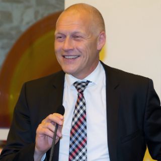 Vorsitzender der Asklepios Konzerngeschäftsführung Dr. Wolfram