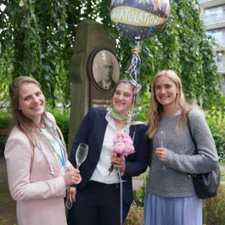 Inoffizielle Diplomfeier am Asklepios Campus Hamburg