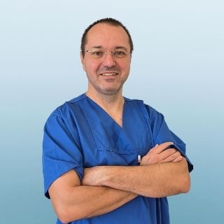 Dr. med. Szabolcs Kaviczki