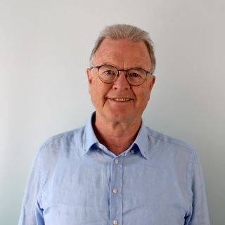 Dr. Martin Sonnabend