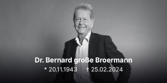 Portraitfoto von Asklepios Gründer Dr. Bernard große Broermann mit Lebensdaten