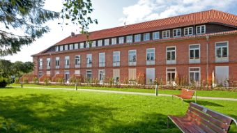 Bild: Gebäude der Rehaklinik Bad Oldesloe 