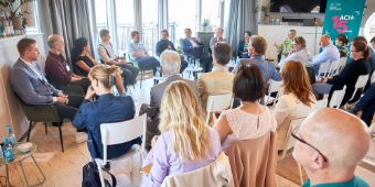 Bild: Podiumsdiskussion: KI in der Medizinlehre